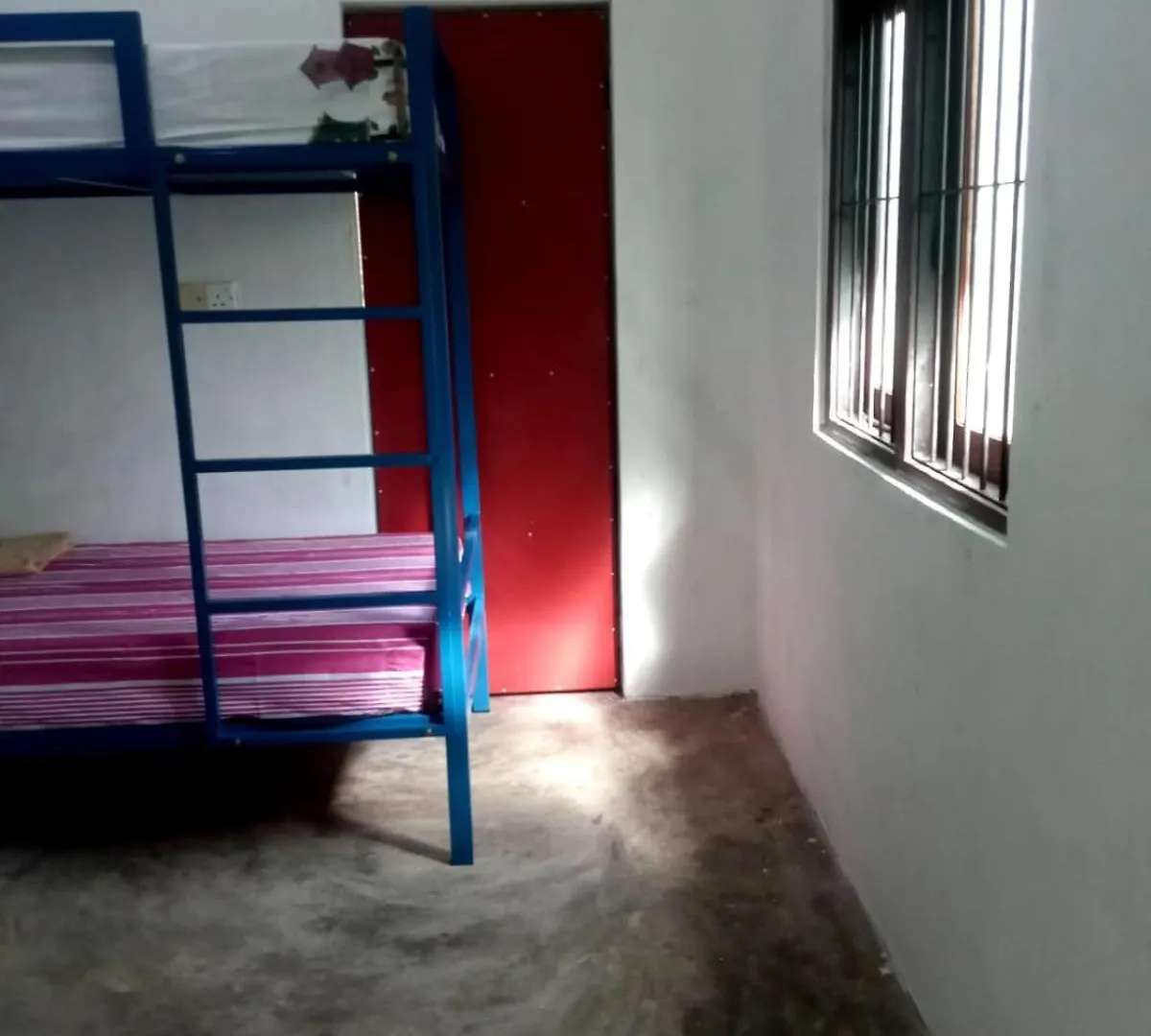 Bed & Breakfast Tourist Guest Home Katunayake Sri Lanka